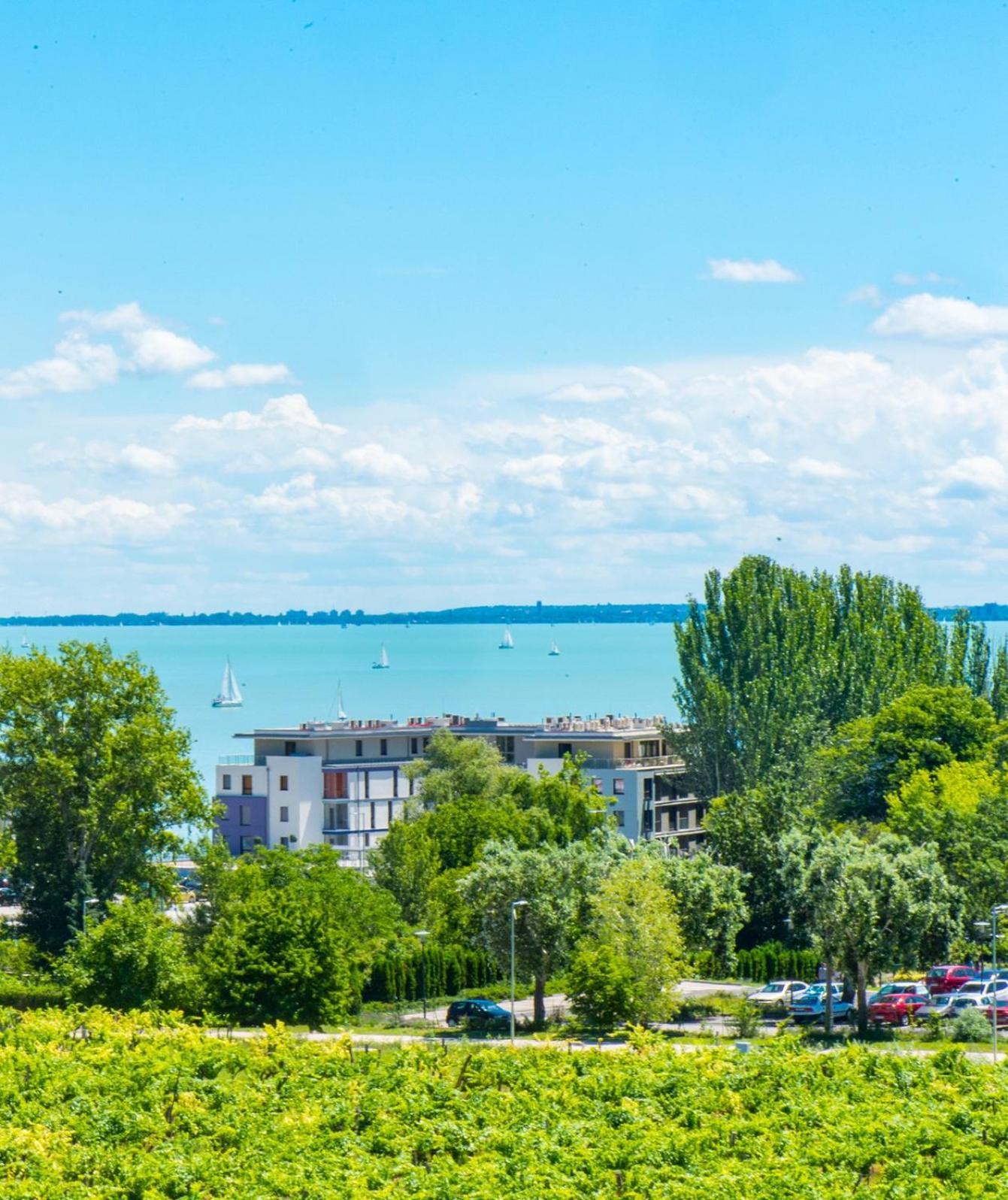 Akadémia Hotel Balatonfüred Exterior foto